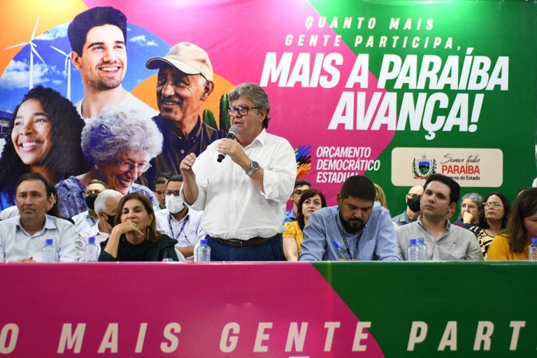 João Azevêdo participa do ODE em Mamanguape e entrega benefícios que somam R$ 35 milhões